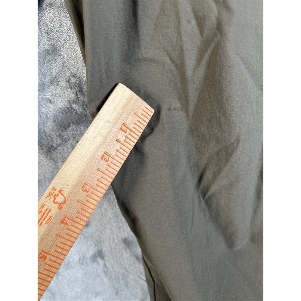 Kuhl Pants Mens 42x31 Beige Renegade Rock Cargo Hiking Gorpcore READ - Picture 10 of 16